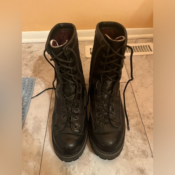 Danner Acadia 8” 200G Insulated Waterproof Boots - Picture 3 of 8